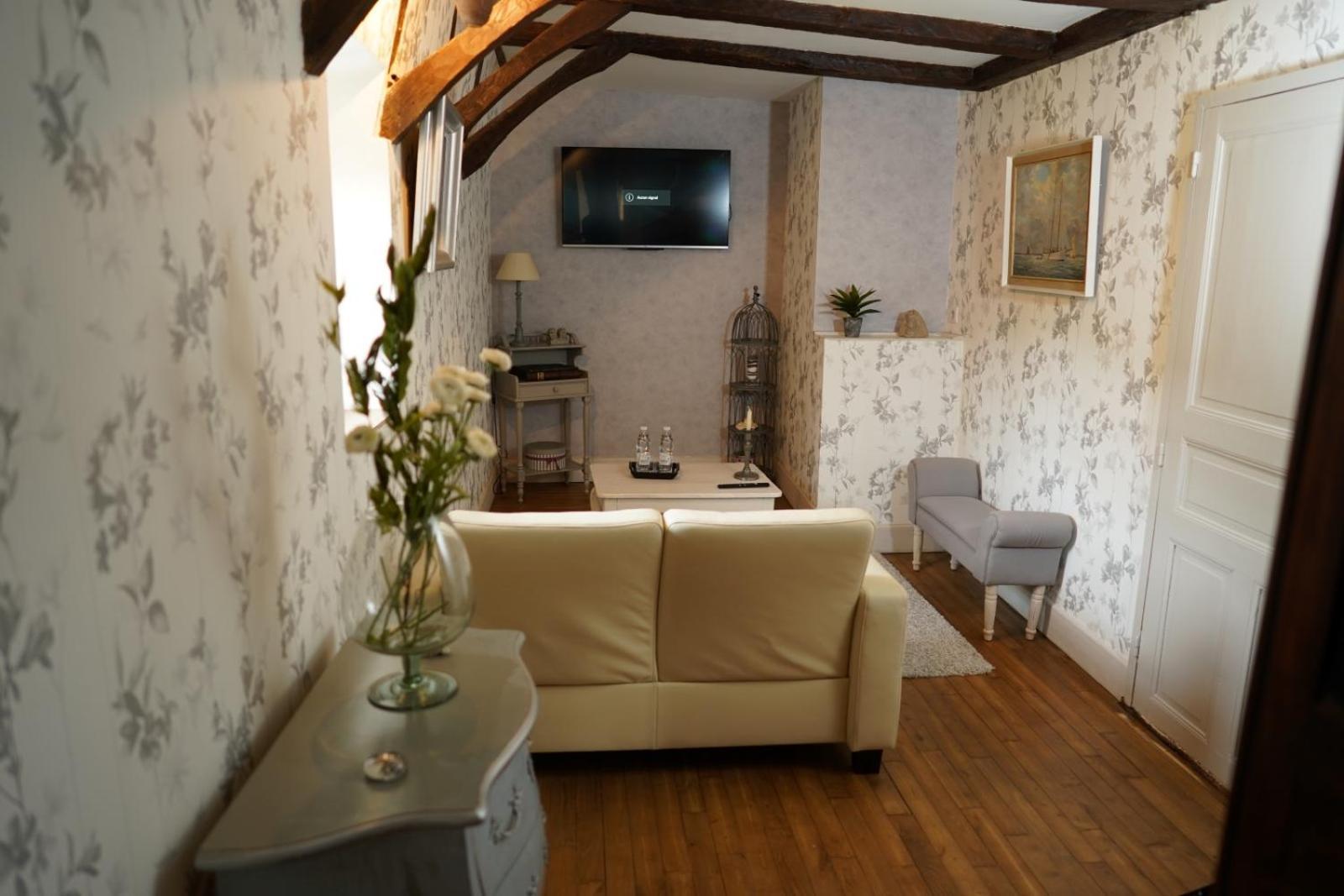 Chateau De Vassinhac Chambres D'Hotes Collonges La Rouge Oda fotoğraf