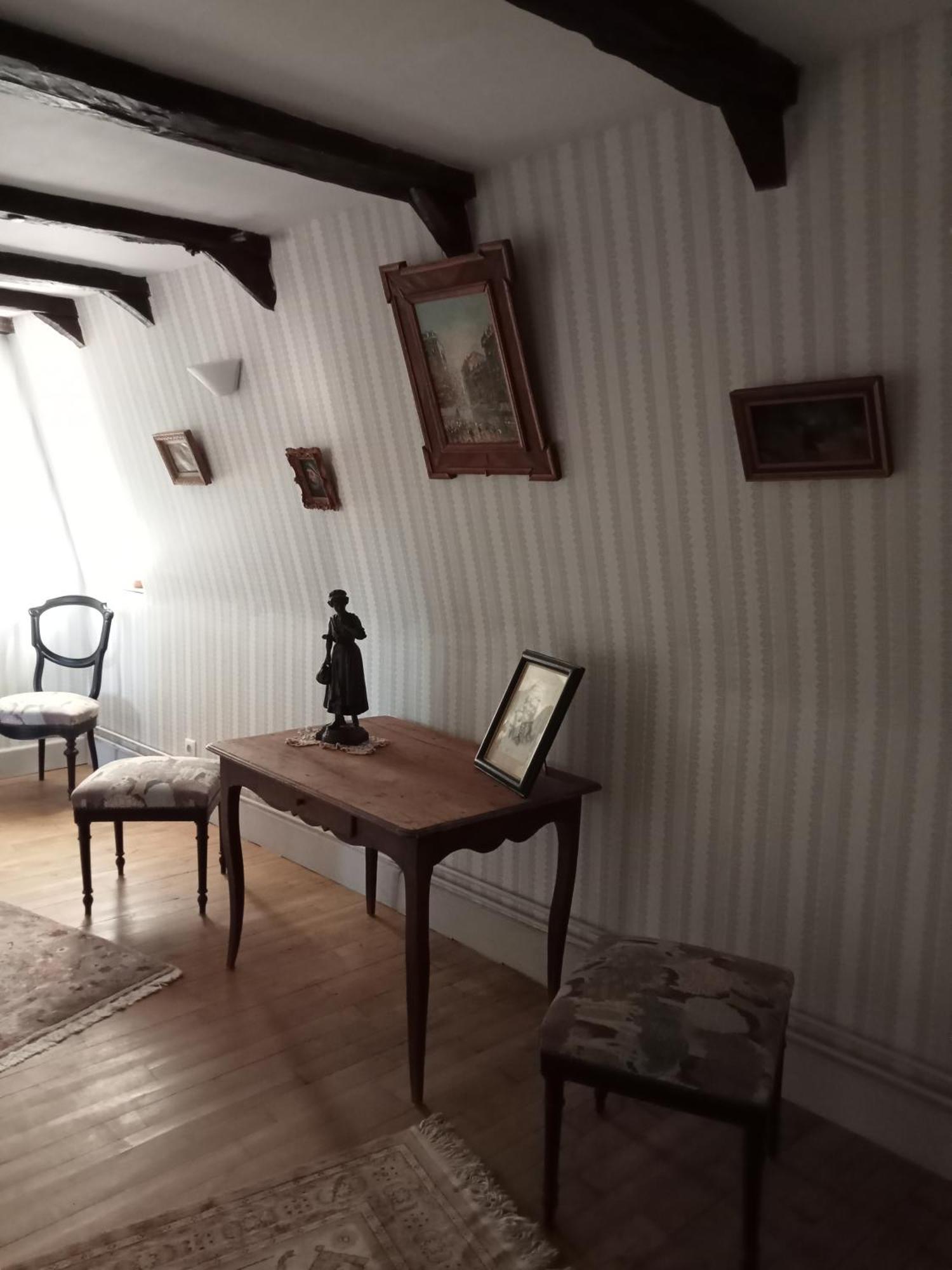 Chateau De Vassinhac Chambres D'Hotes Collonges La Rouge Oda fotoğraf